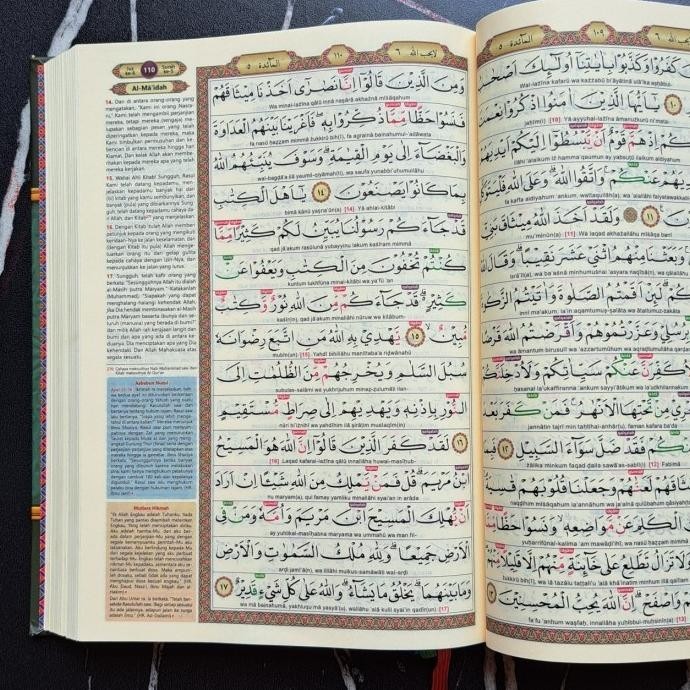 

Alquran Tajwid Al-Karim A4, Al Quran Alkarim Terjemah dan Latin BS09