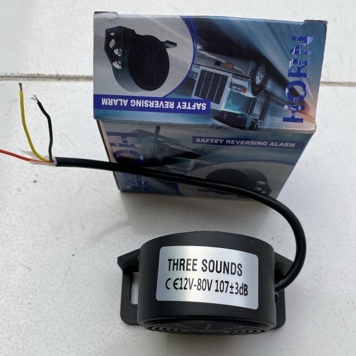 NADA ATRET SUARA MUNDUR TRUK BIS