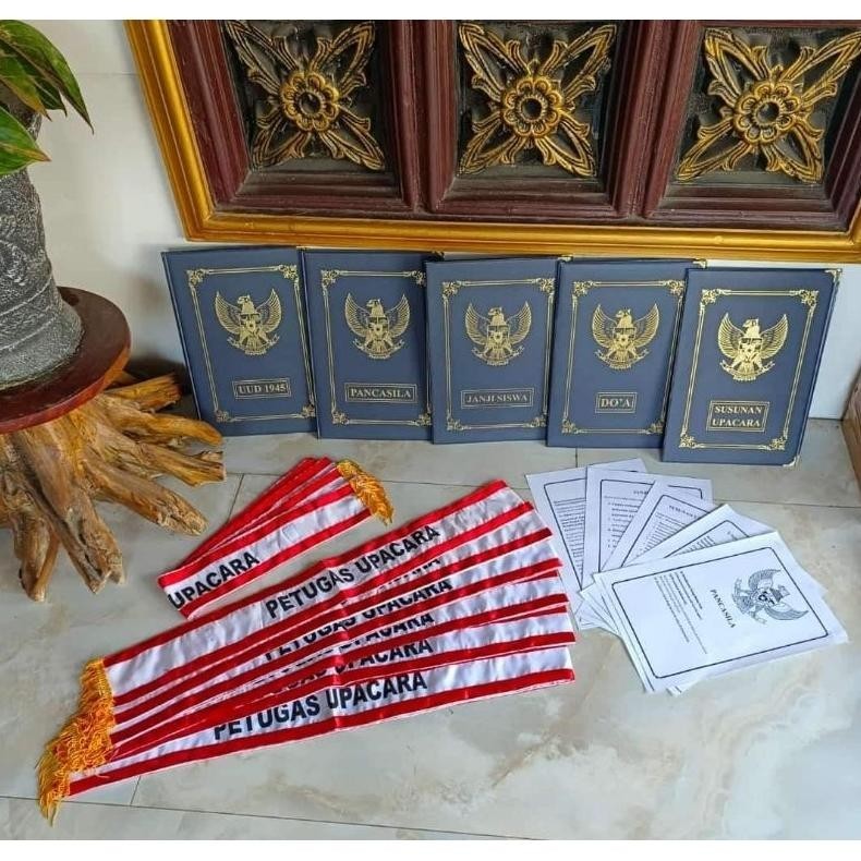 

Cuci Gudang Map Upacara 1 Set + 10 Selempang MURAH Premium