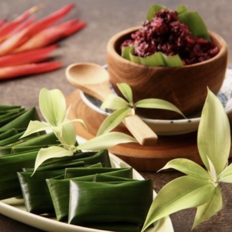 

PROMO Tape Uli Cisalak Jajanan Oleh-oleh Kuliner Khas Bogor Cemilan