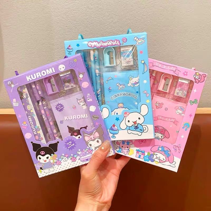 

PERLENGKAPAN ALAT TULIS | SET ALAT TULIS ANAK SANRIO