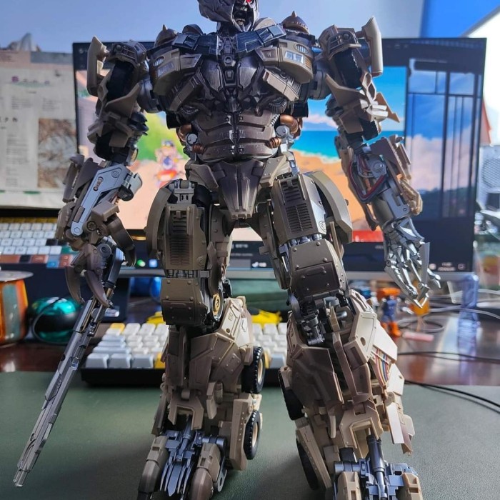 Dp-01 Megatron Dotm Mainan Robot Transformerr Megatron Robot Truck Bisa Transform Action Figure