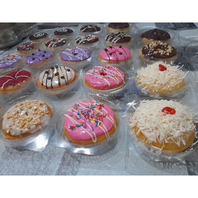 

ad-3 Donat bingkisan ultah/ Snack ultah/ paket donat ultah/Donat merah putih Murah