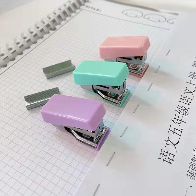 

stapler #10 &staple cute set Stapler Mini Set Staples Perlengkapan Kantor Mengikat Logam Kreatif