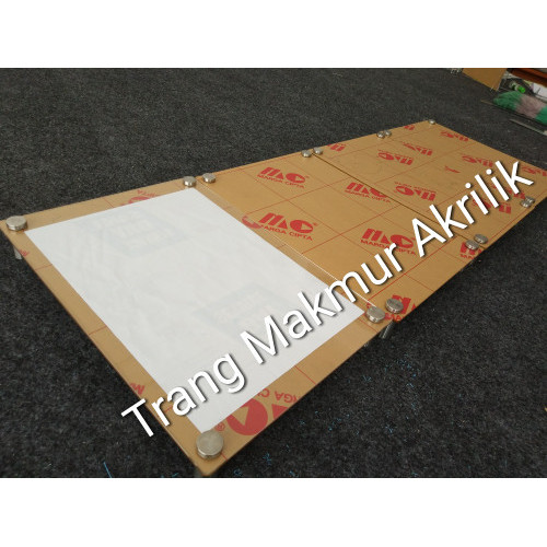 

Poster Akrilik Ukuran A4, Toko Akrilik Sidoarjo