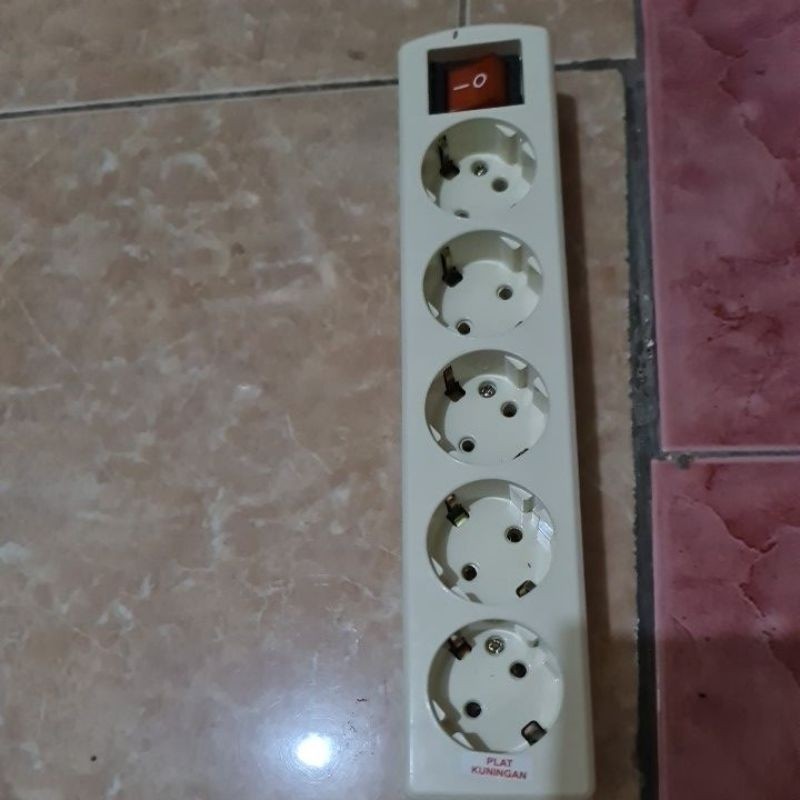 DEXICON Stop Kontak Switch On Off tanpa Kabel