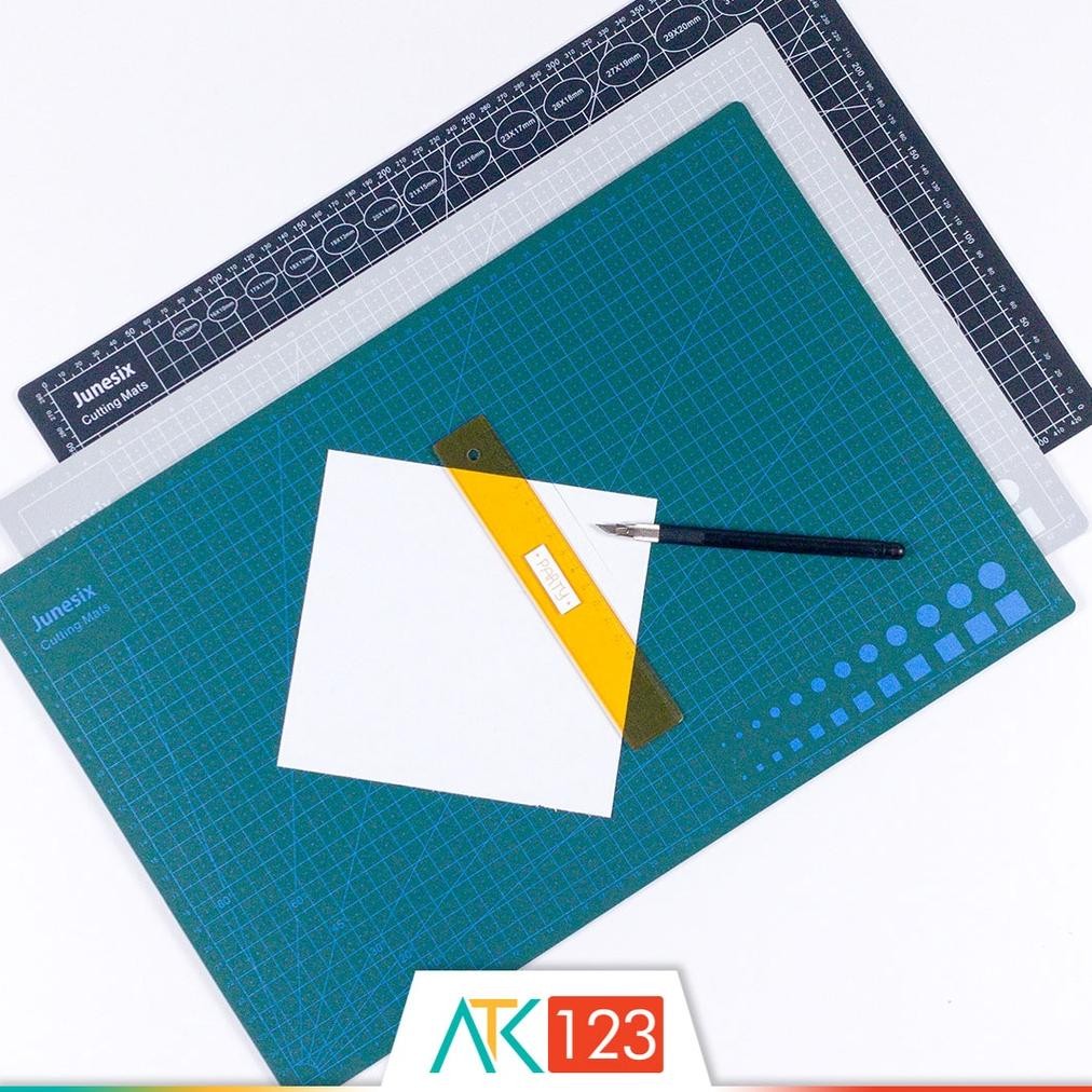 

SALE Alas Potong / Cutting Mat / Pad / Board A3 Dua (2) Sisi / Two-Sided / Double-Sided / Reversible Junesix PL30