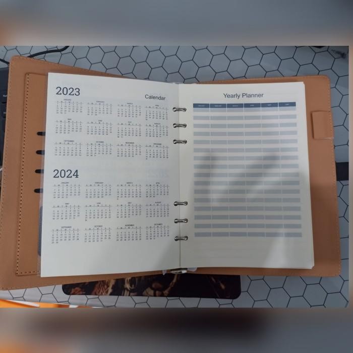 

Agenda Note Book Memo Planner Kulit Hard Cover Buku A5( Agenda Ar 07 )