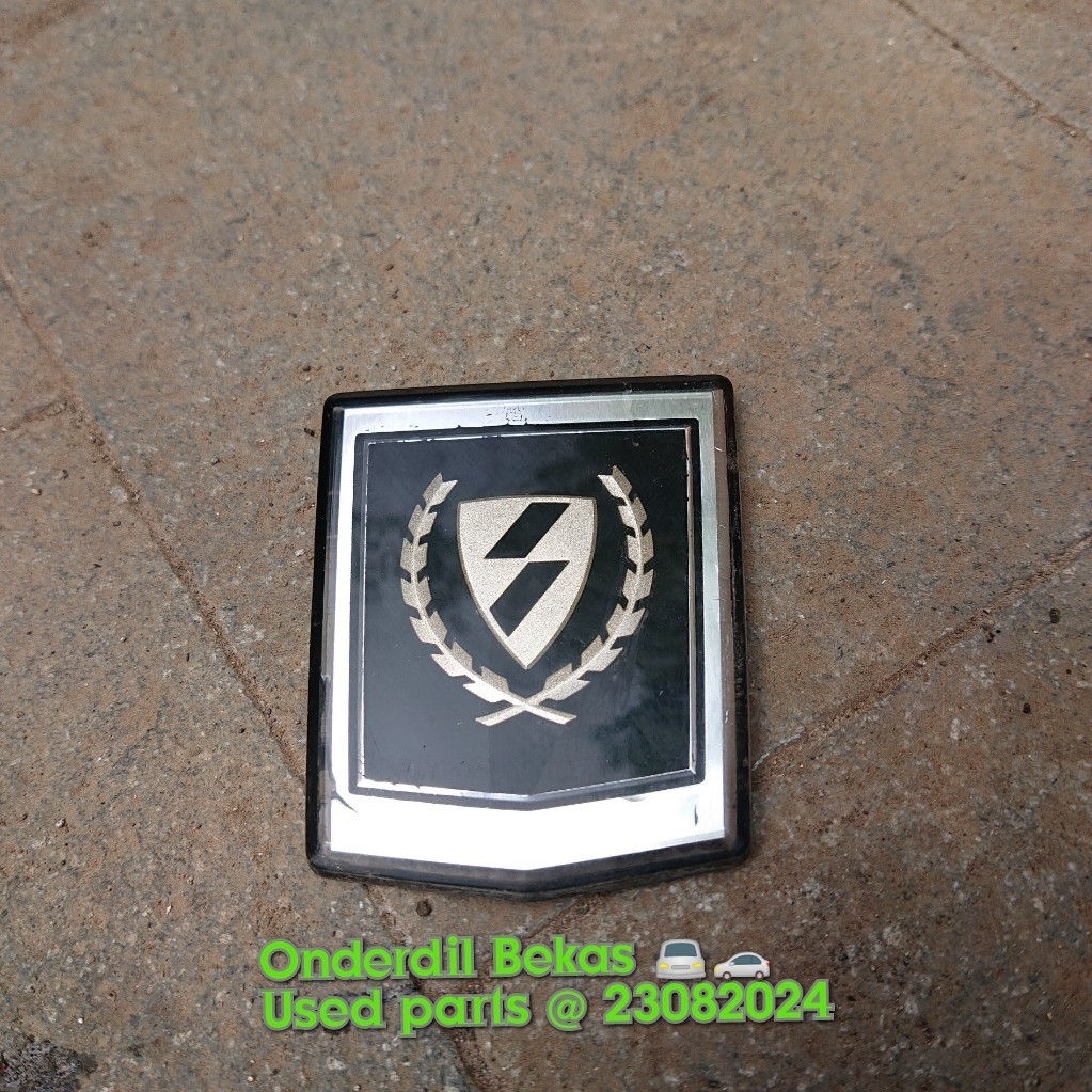 emblem bagasi Nissan Pulsar JDM 1994