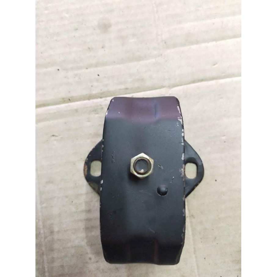 Engine Mounting & Karet Mobil Engine Mounting Dudukan Mesin Mitsubishi Colt L300 Bensin Aftermarket