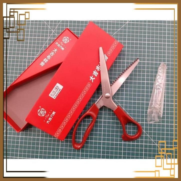 

[SGW] GUNTING DAJI 255 MERAH / GUNTING KAIN ZIG ZAG / GERIGI STAINLES STEEL