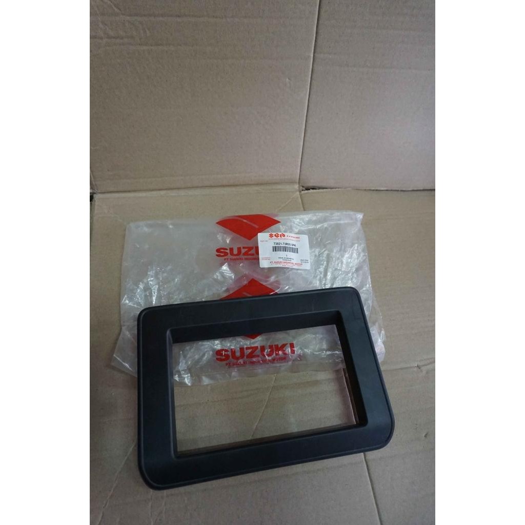 Head Unit Mobil Panel Frame Head Unit/Tape All New Suzuki Ertiga 2018 ORIGINAL SGP
