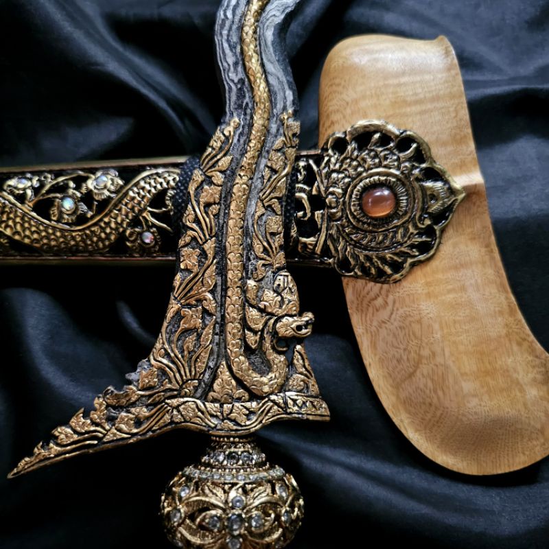 Keris Nogo Sosro VII Luk 13 Kinatah Sepuh Emas