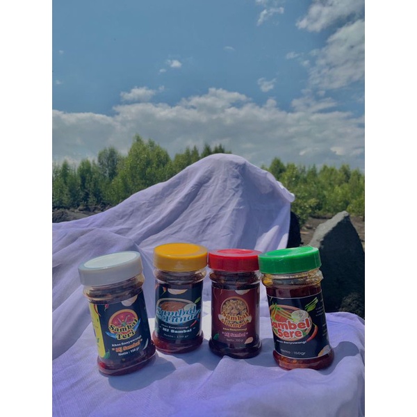 

Sambal khas Banyuwangi isi(4pcs)teri, tuna,cumi,sere