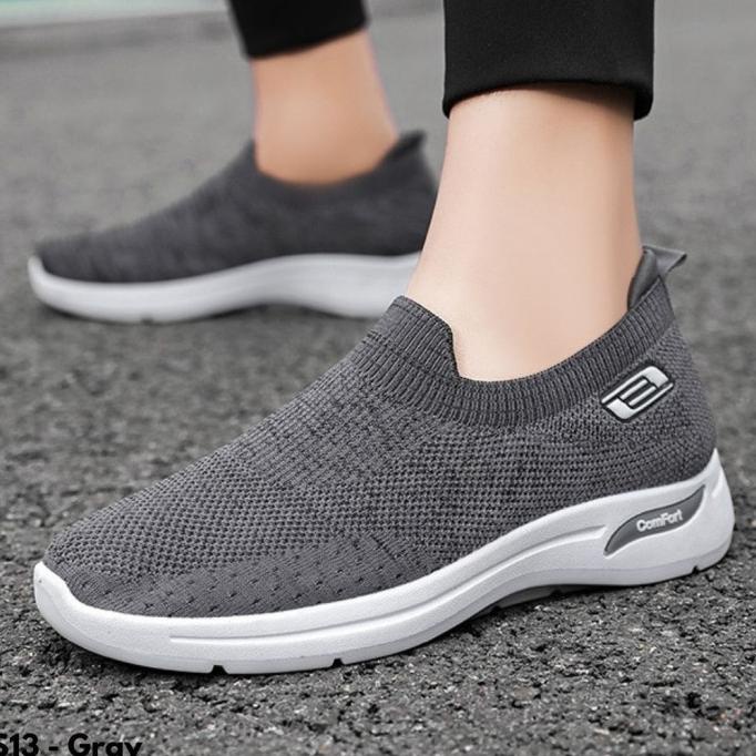 Sneakers Sepatu Lari Pria Tanpa Tali Import Branded Anti Slip S13