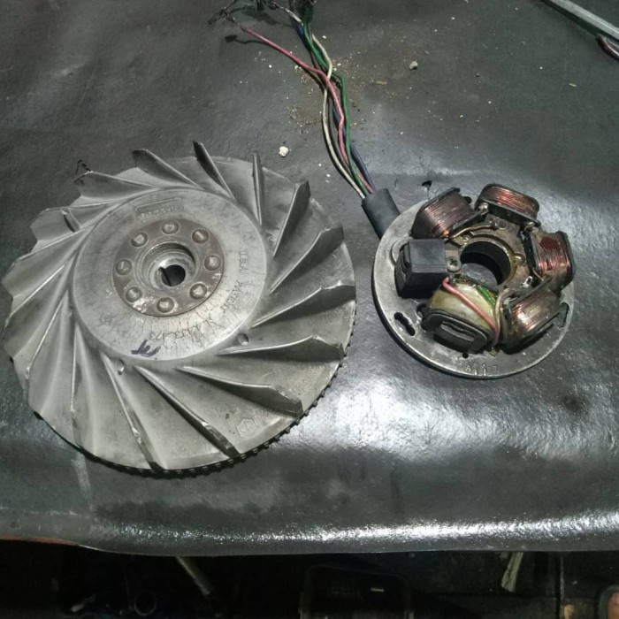 {Bekas} magnet vespa excel Murah