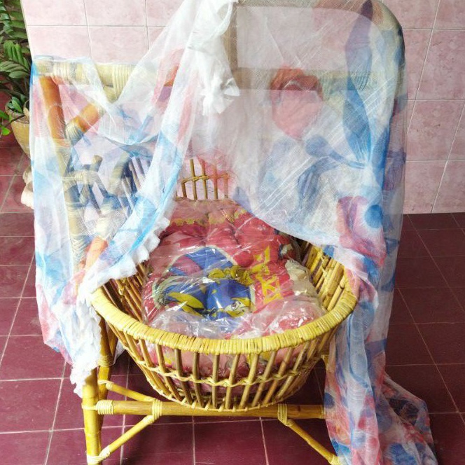 (9☆N㊛ K) kelambu /Kasur untuk ayunan bayi rotan / pasti.dikiriim.