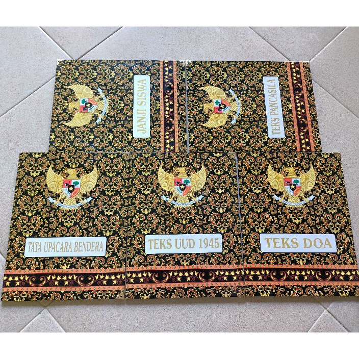 

[➤/㊚PQO] Map Upacara - Naskah Upacara ( Map upacara batik murah ) 1 set isi 5 lengkap. map kualitas terbaiktop.prooduk◆!