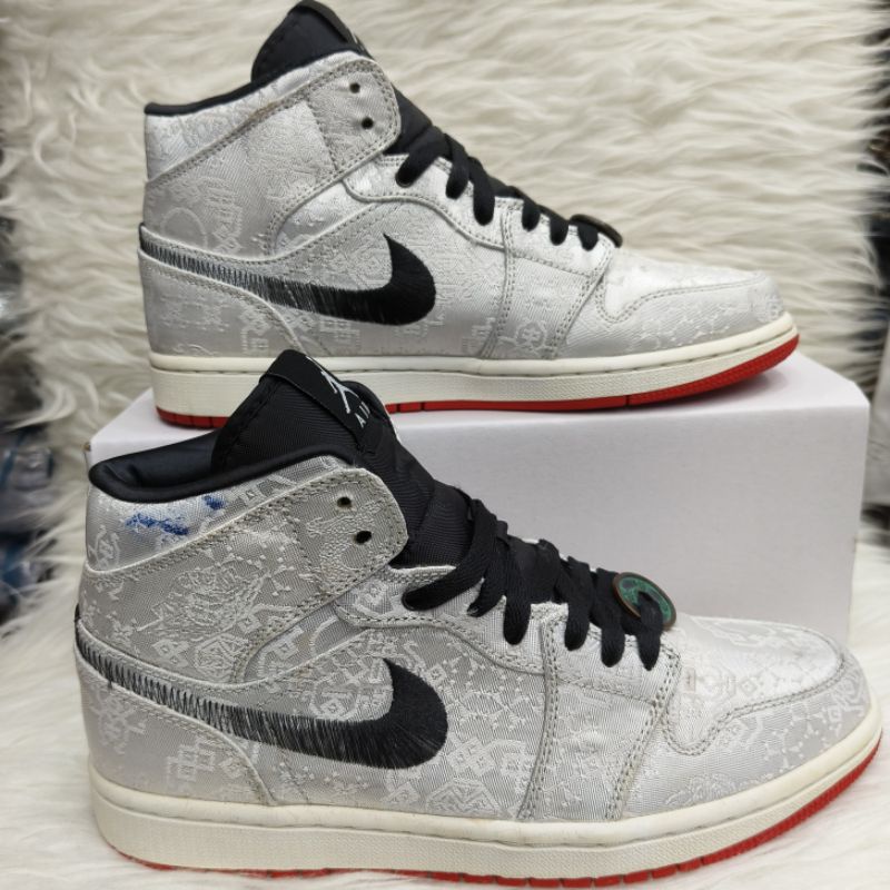 Sepatu Nike Air Jordan 1 Mid SE Fearless x Edison Chen Silk Clot