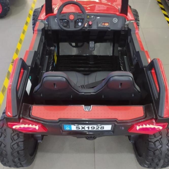 Mainan Anak Mobil Remot Control Car Sport Aki Portable