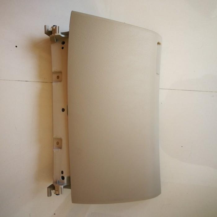 Tutup Laci Dasboard + Breket Atas Innova Inova 2004-2008 Original