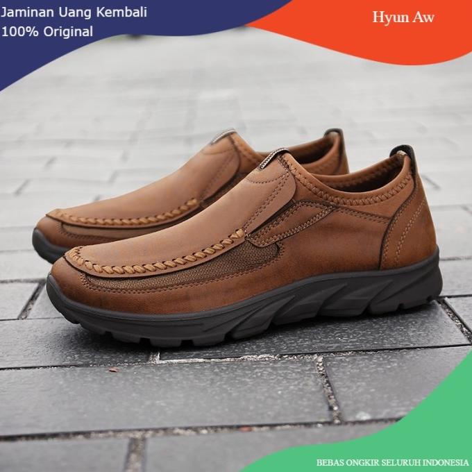 Sepatu Pria Hiking Olahraga Gunung Outdoor Tanpa Tali Import Original