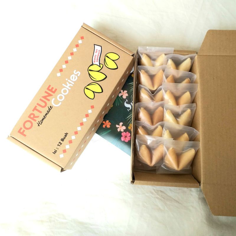 

Fortune Cookies Kue Kering Ada Kata Kata Dalam Tekukan Kue Custom Text (Isi 12 Piece)
