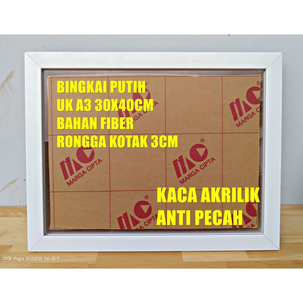[PROMOMF5T] Pigura/Frame foto 3D Putih & motif serat kayu ukuran 12R(30x40)cm + Kaca Akrilik antipec