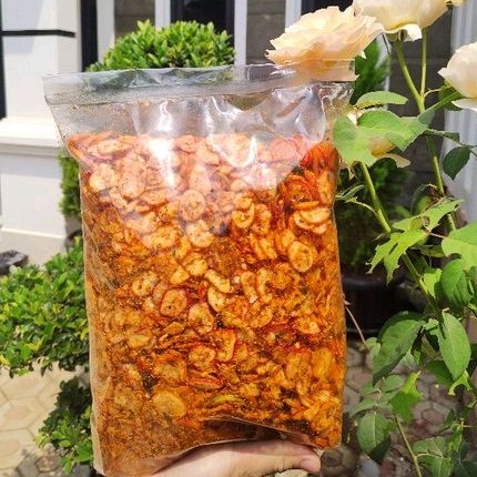 

Kerupuk Bawang pedas daun jeruk isi 1kg