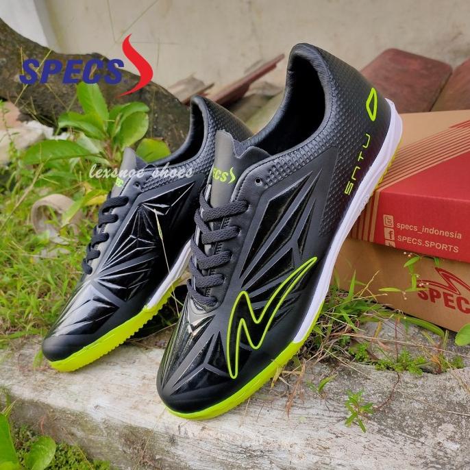 Sepatu futsal specs accelerator satu elite hitam