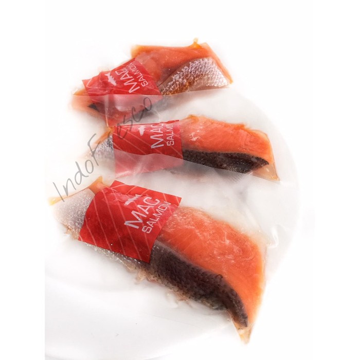 

IKAN SALMON KIRIMI PORTION - FROZEN SEAFOOD