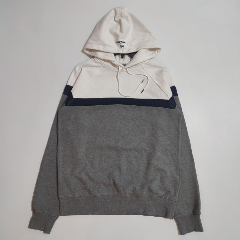 Hoodie rrig x Beyond closet