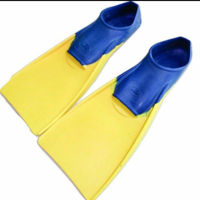 kaki katak renang PANTAS