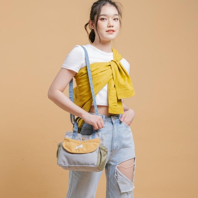 Terbaru Evroa Clay Sling Bag - Sunny Day