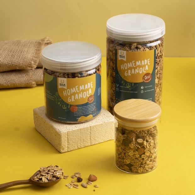 

BulkSource - Homemade Granola Sweet Cinnamon - Vegan and Healthy