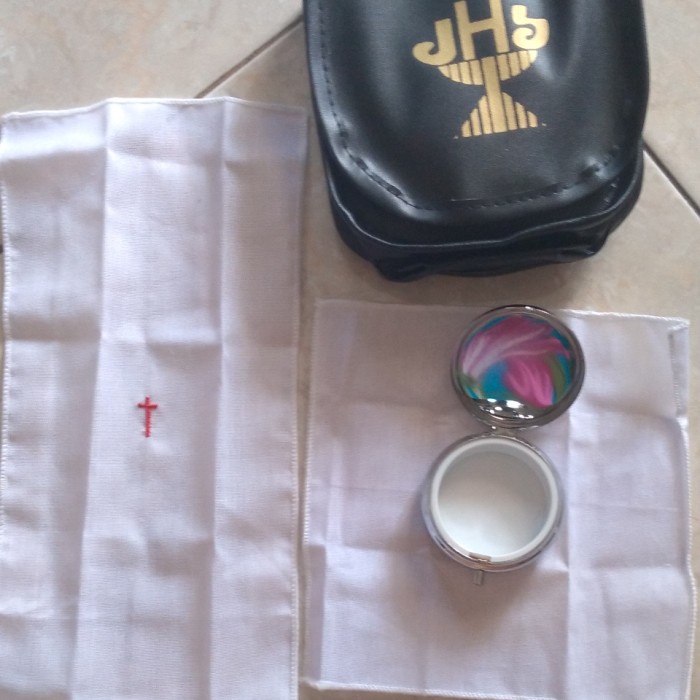 

PR0M0 piksis katolik stainles set