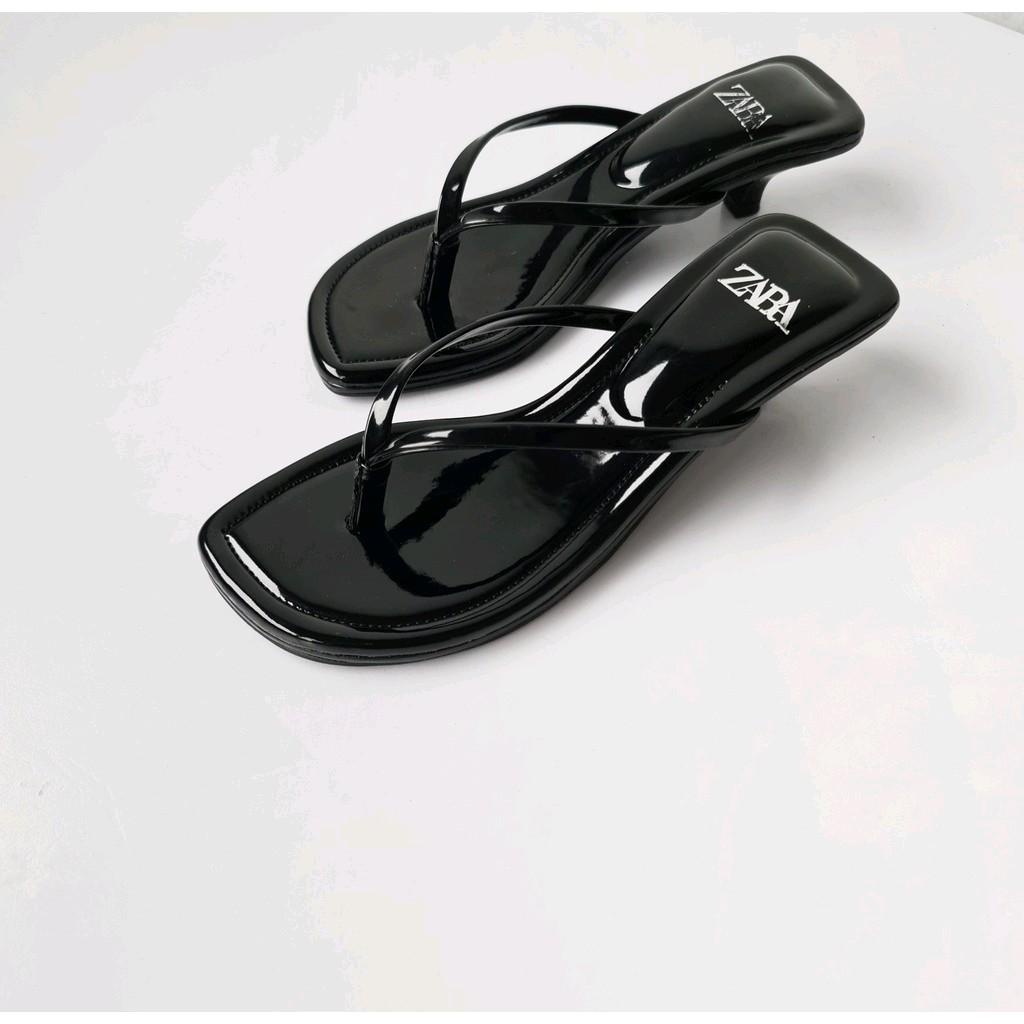Harga Miring Sandal Jepit Zara Pinch Gloss Heels 5 Cm Terbaru 2024 (Dus Polos)