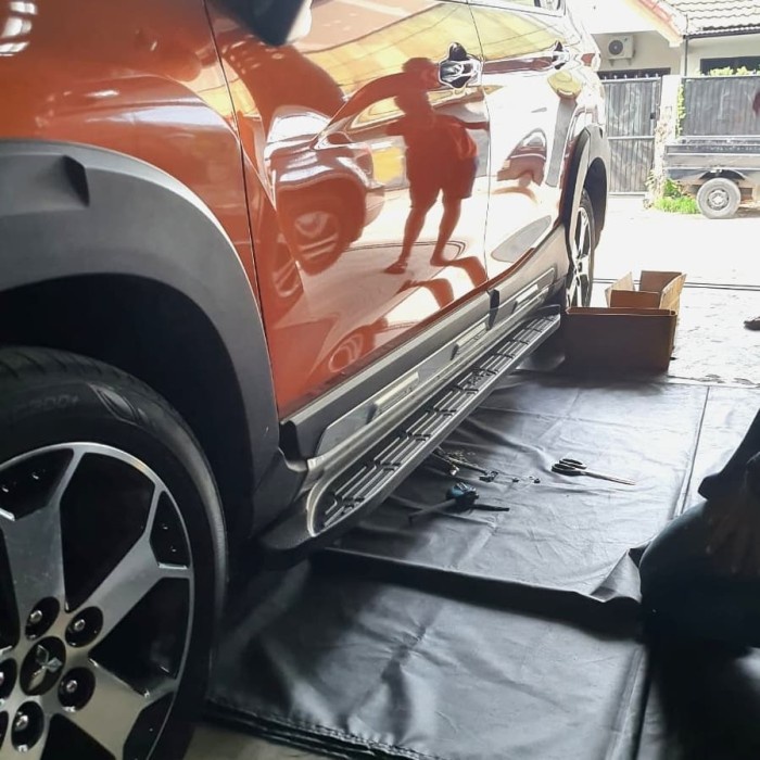 Footstep Injakan Samping Pijakan Mobil Xpander / Cross Bahan ABS