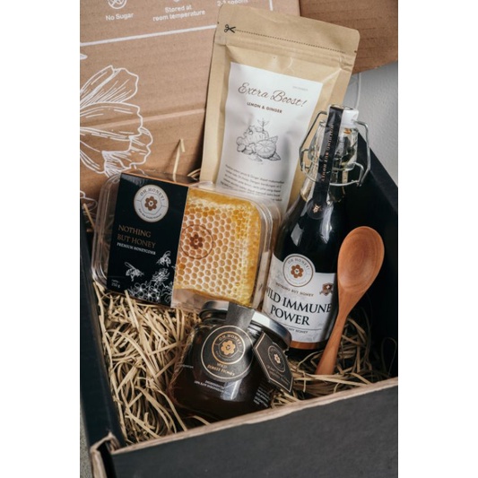 

Oh,Honey Natural Honey Bundle Hampers Madu Murni, Hampers Honeycomb & Raw Honey, Hampers Madu Lemon