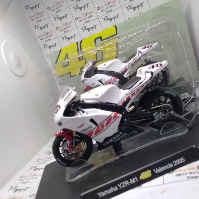 ✅COD 1/18 Scale Motor Yamaha Yzr-M1 2005 Rossi Terbaru