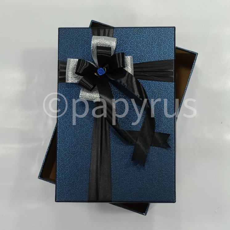 

Papyrus 20X30 Tinggi 5Cm Kotak Kado Gift Box