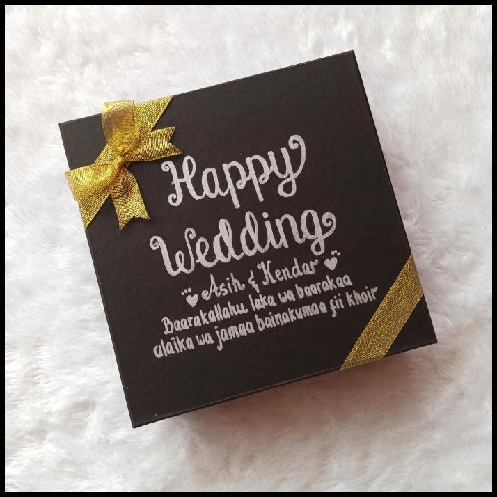 

TERBARU BOX KADO 20X20X5 CUSTOM TULISAN BIRTHDAY WEDDING ANNIVERSARY HADIAH