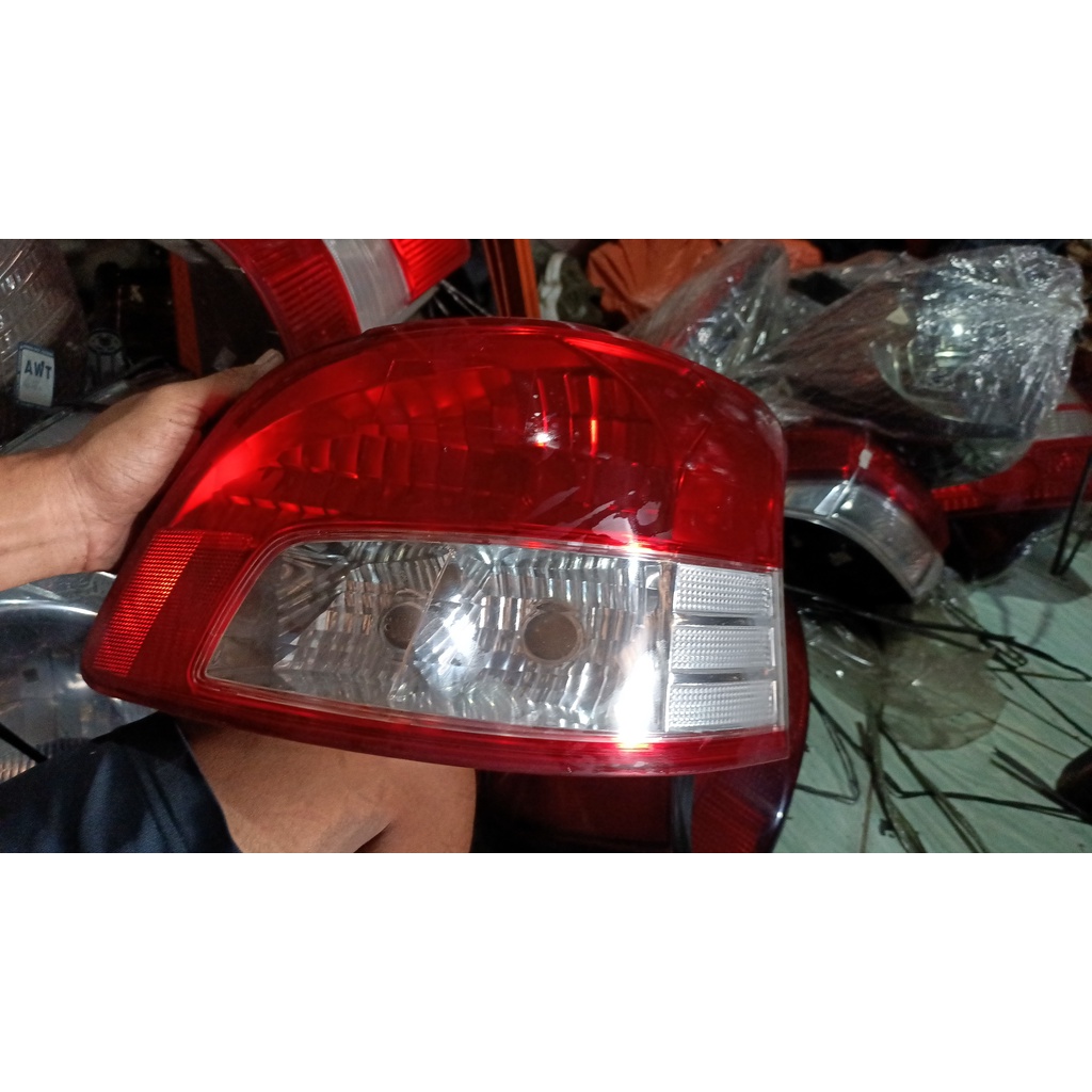 Stoplamp kanan Toyota Vios gen2 original