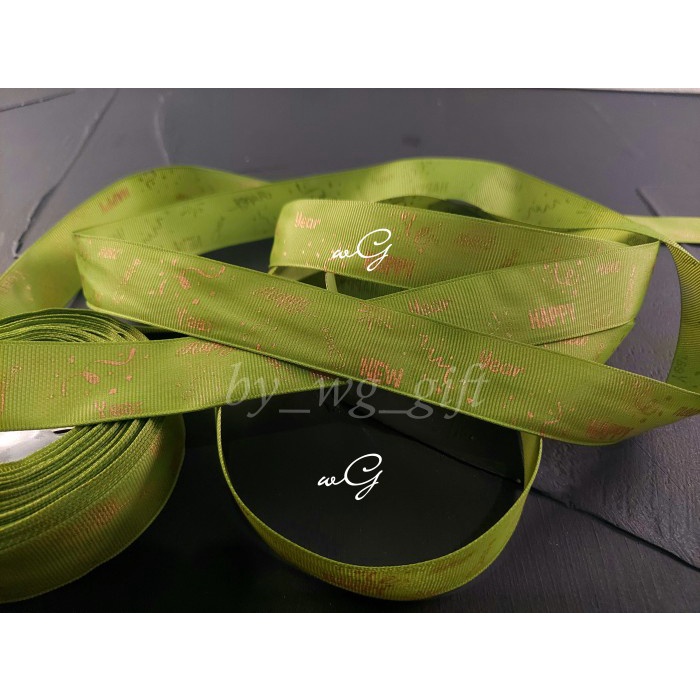 

Pita Happy New Year - Mix Colour ; Lebar 2.5 cm ;Panjang 20 yard