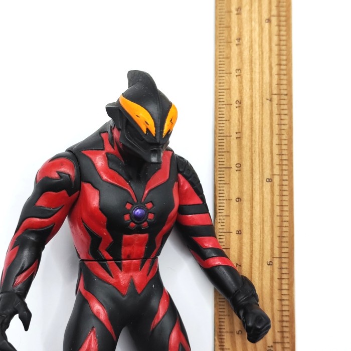 uhs ultraman belial action figure 12.5 cm soft vinyl bandai original telorayampuyuh