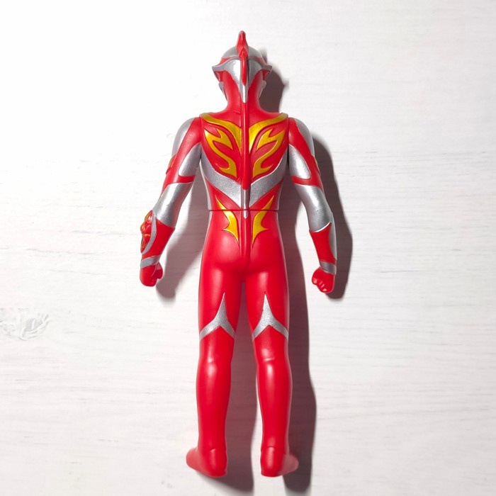 uhs ultraman mebius burning brave rare figure vinyl 17 cm bandai rhs telorayampuyuh