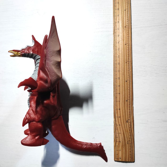 rhs kaiju melba action figure ultraman ultra monster series bandai telorayampuyuh