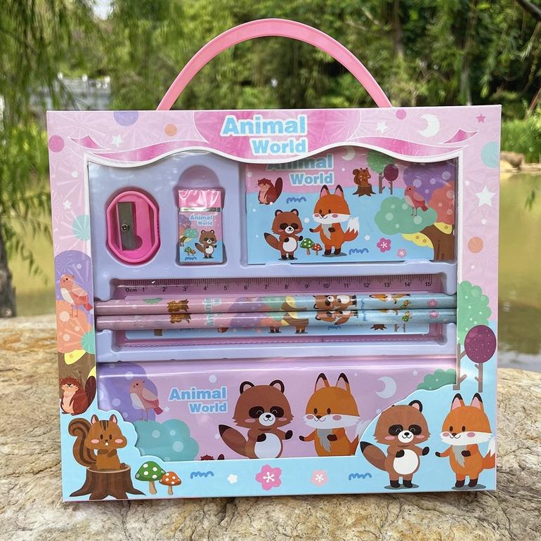 

Terbaru Alat Tulis Set 7 In 1 / Alat Tulis Karakter