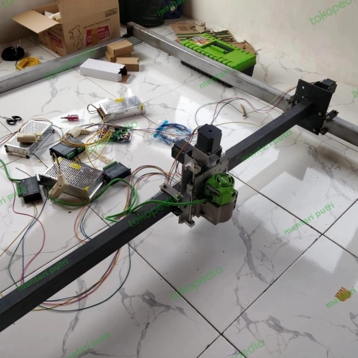 Router cnc grafir dan potong body besi ukuran full 1 triplek promo star