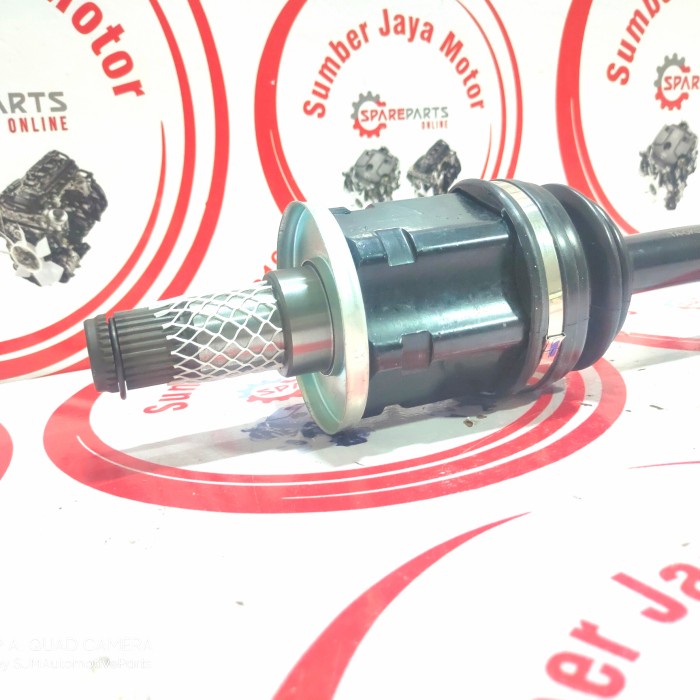 drive shaft / as roda depan hilux revo star